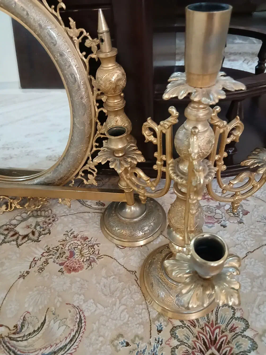 آیینه و شمعدان برنجی حکاکی‌دستی، اصیل و سالم|صنایع دستی و سایر لوازم تزئینی|تهران, هفت چنار|دیوار