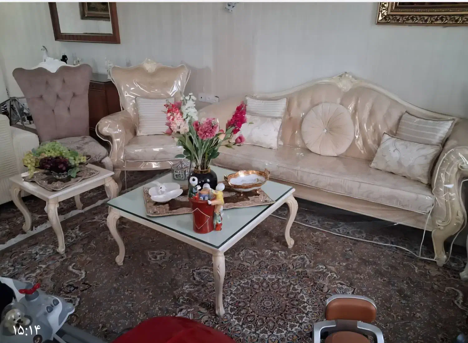 مبل ۹ نفره میز ناهار خوری ۸ نفره خیلی تمیز و سالم|مبلمان خانگی و میز عسلی|شهریار, شهریار|دیوار