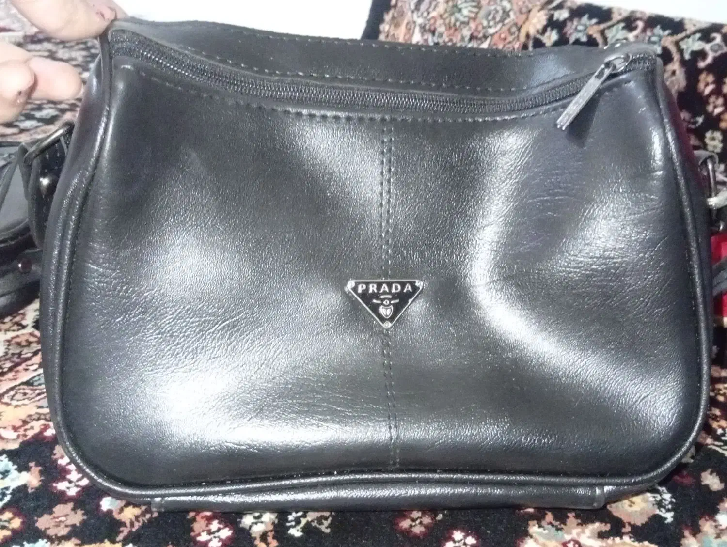 کیف|کیف، کفش، کمربند|قروه, |دیوار