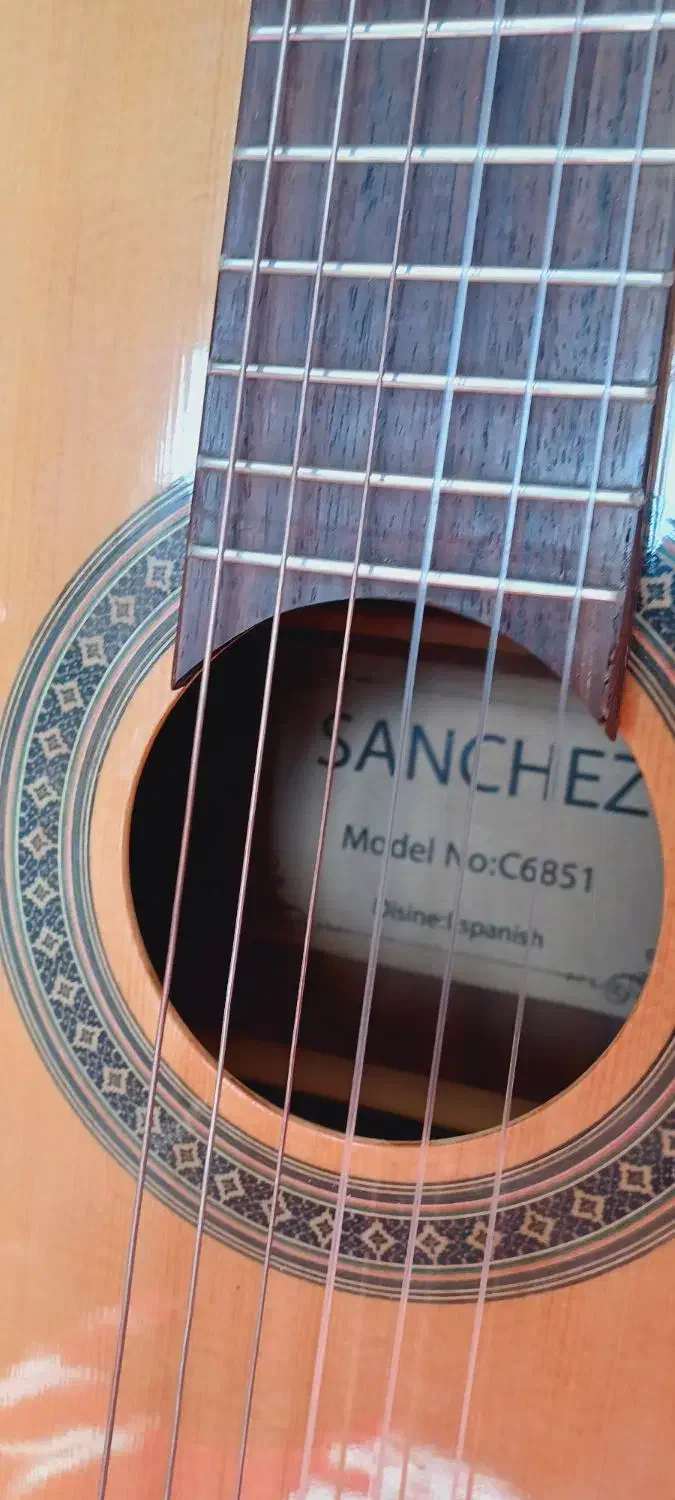 گیتار سانچز (درحدو کم کار)|گیتار، بیس، امپلیفایر|نجف‌آباد, مولوی شمالی|دیوار