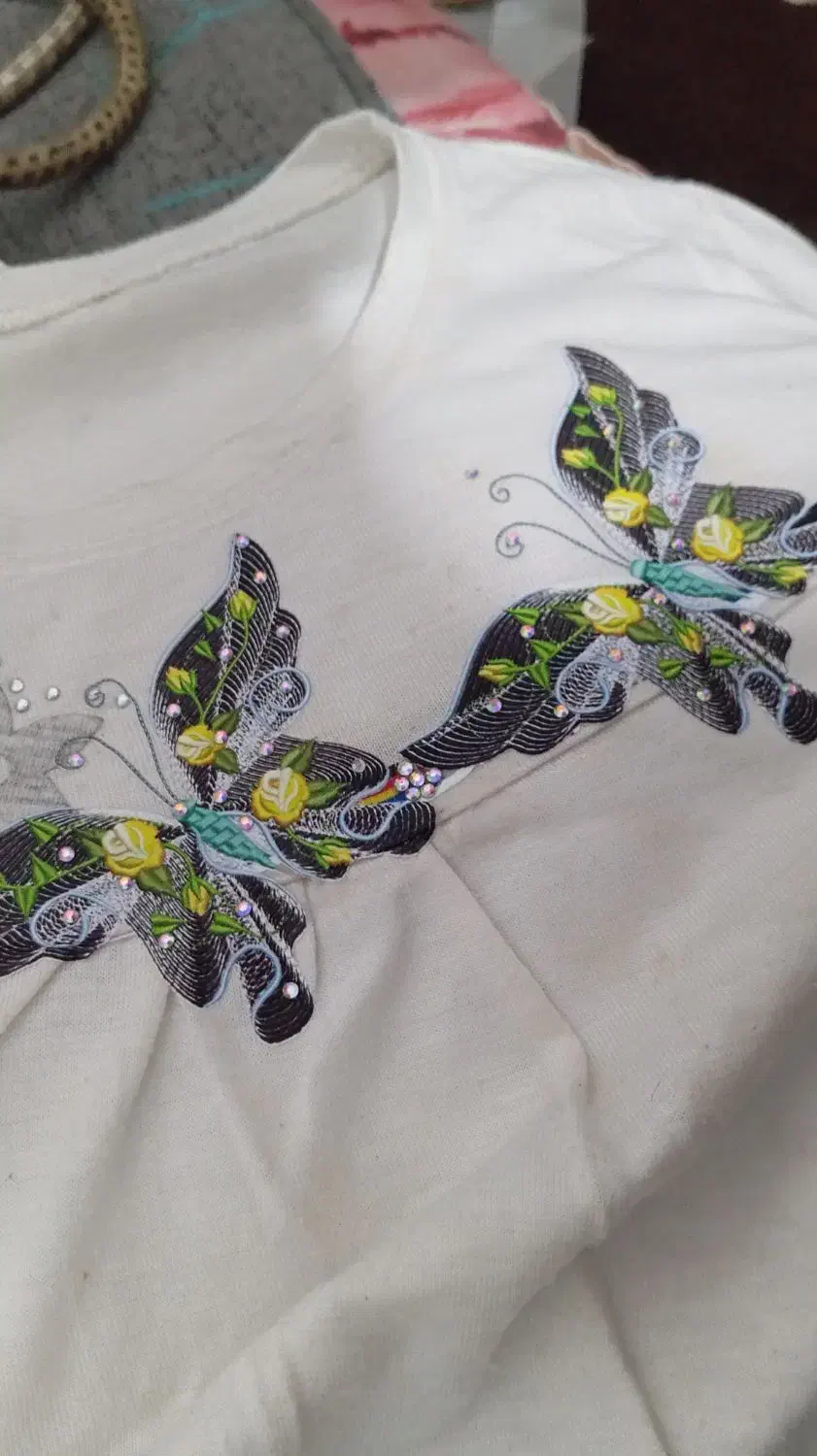 گل و چسبی دو بعدی|لباس|بندرعباس, |دیوار