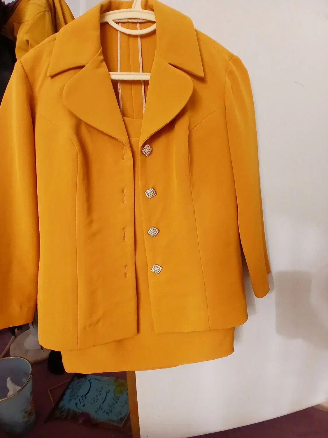 لباس|لباس|رفسنجان, |دیوار