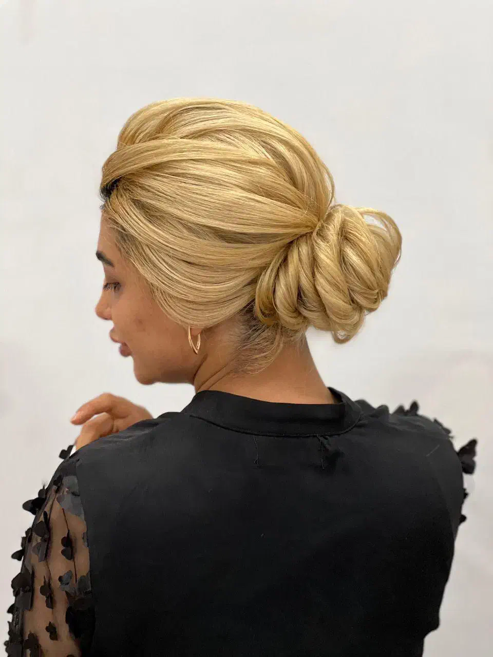 رنگ ولایت،شینیون میکاپ کوتاهی ،تخت مژه  برای اجاره|خدمات آرایشگری و زیبایی|کرج, مهرویلا جنوبی|دیوار