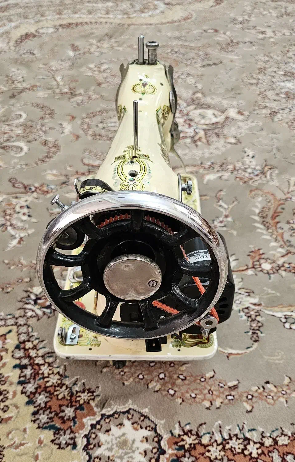 چرخ خیاطی|چرخ خیاطی و ریسندگی|کاشان, زیدی|دیوار