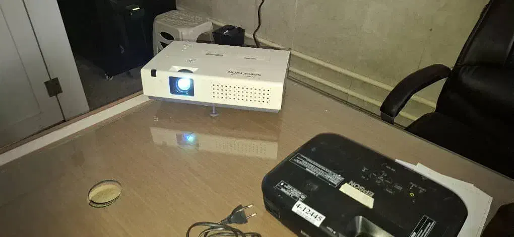 دیتا ویدئو پروژکتور کیفیت ال سالم سالم|تلویزیون و پروژکتور|مشهد, موعود|دیوار
