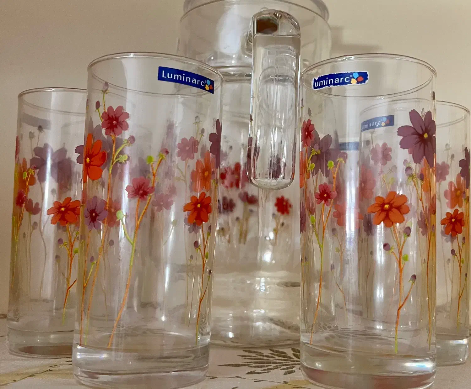 لیوان|ظروف سرو و پذیرایی|محلات, |دیوار