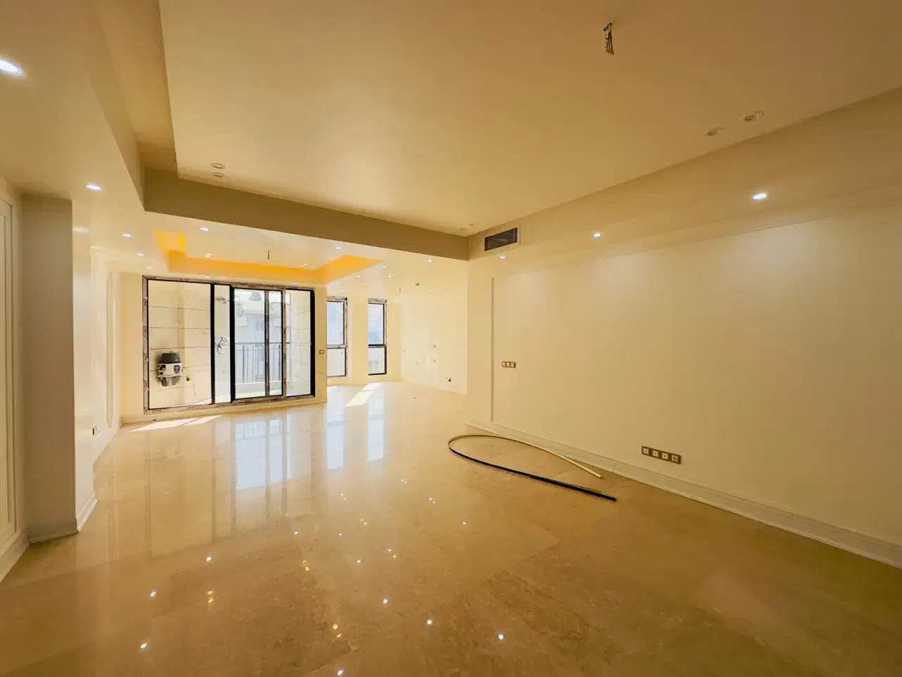 ۱۷۰متر کلیدنخورده ۲پارکینگ شخصی ساز فلکه اول غربی|اجارهٔ آپارتمان|تهران, تهرانپارس غربی|دیوار