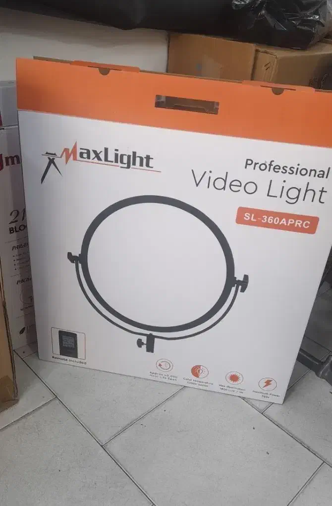 نور ثابت مکس لایت|دوربین عکاسی و فیلمبرداری|کرمان, |دیوار