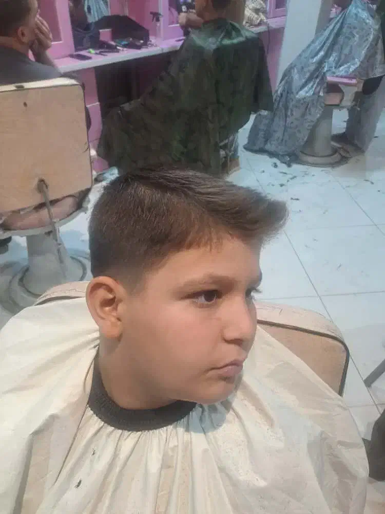 اصلاح سر و صورت رایگان|خدمات آرایشگری و زیبایی|قم, امامزاده ابراهیم|دیوار