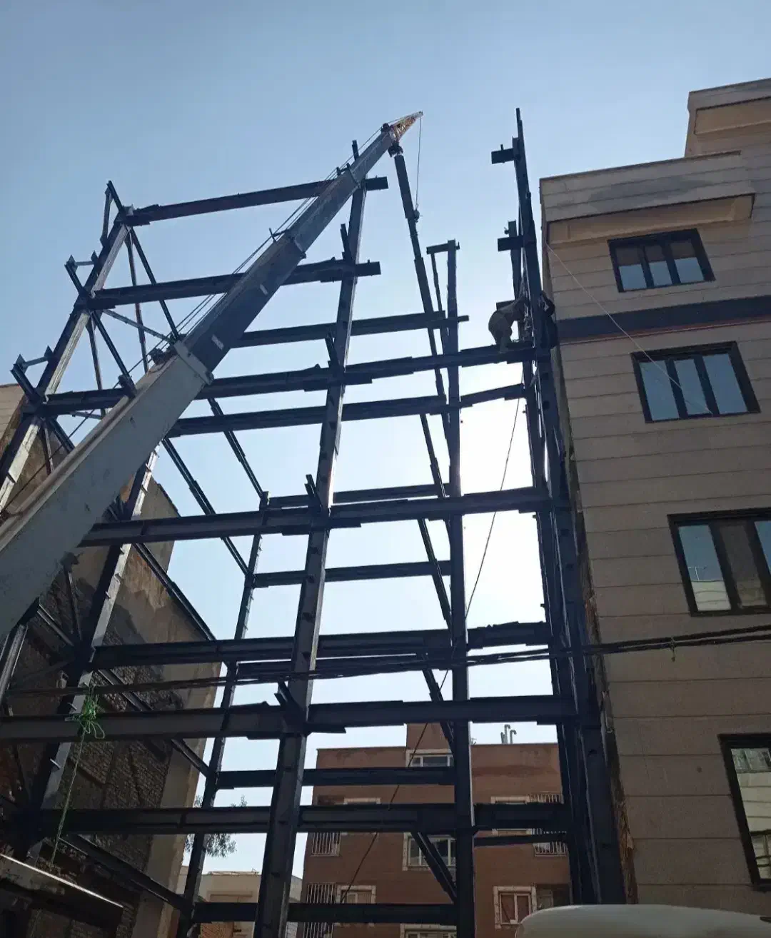 جوشکاری اسکلت فلزی|خدمات پیشه و مهارت|کرج, ساماندهی|دیوار