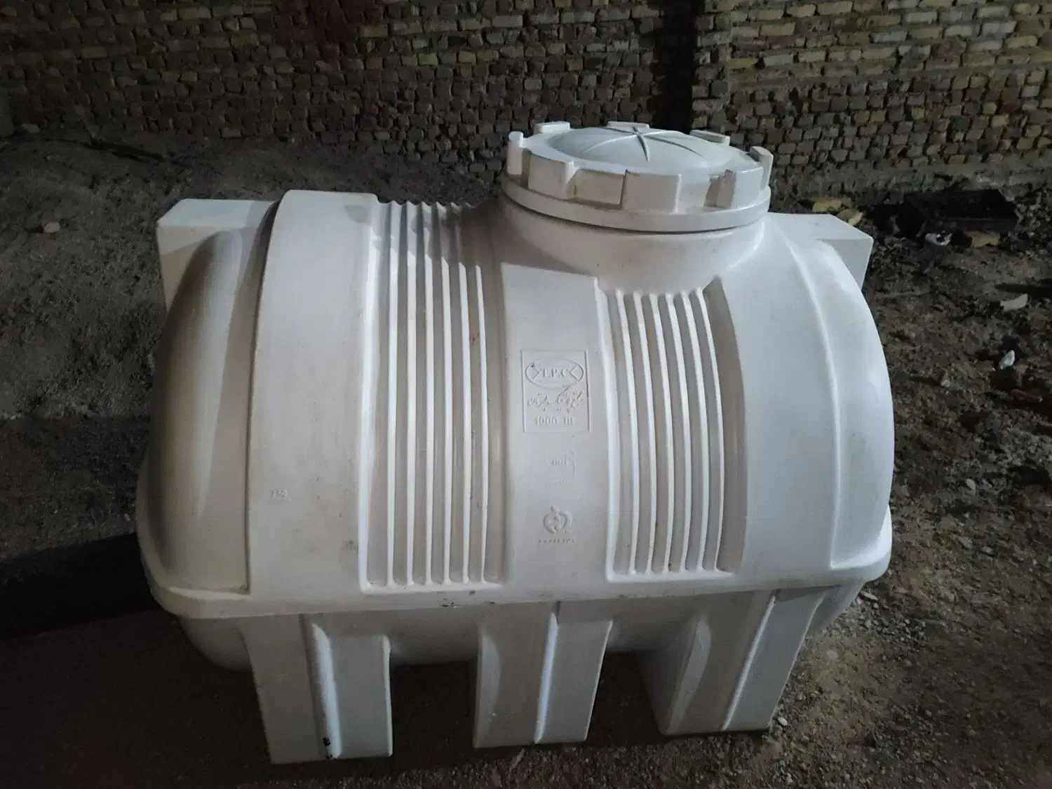 تانکر هزار لیتری طبرستان در حدخشک|مصالح و تجهیزات ساختمان|زابل, |دیوار