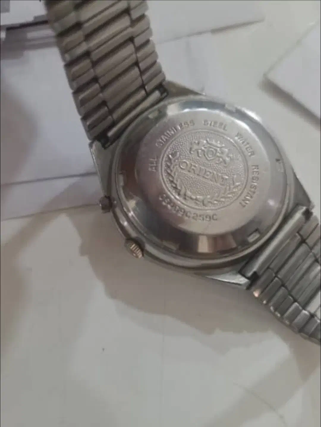 ساعت مچی|ساعت|قشم, |دیوار