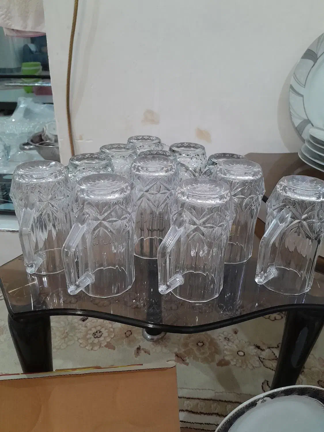 تعدادی ظروف چینی و بلور (قیمت توافقی )|ظروف سرو و پذیرایی|اهواز, کوی صنایع|دیوار
