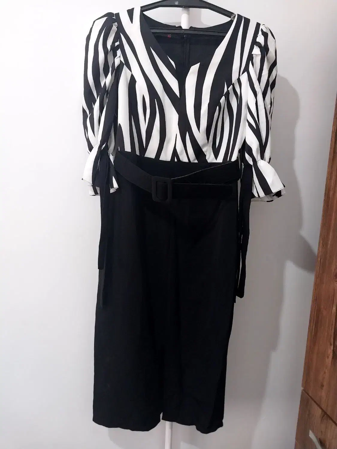 لباسهای مجلسی|لباس|رشت, جماران|دیوار