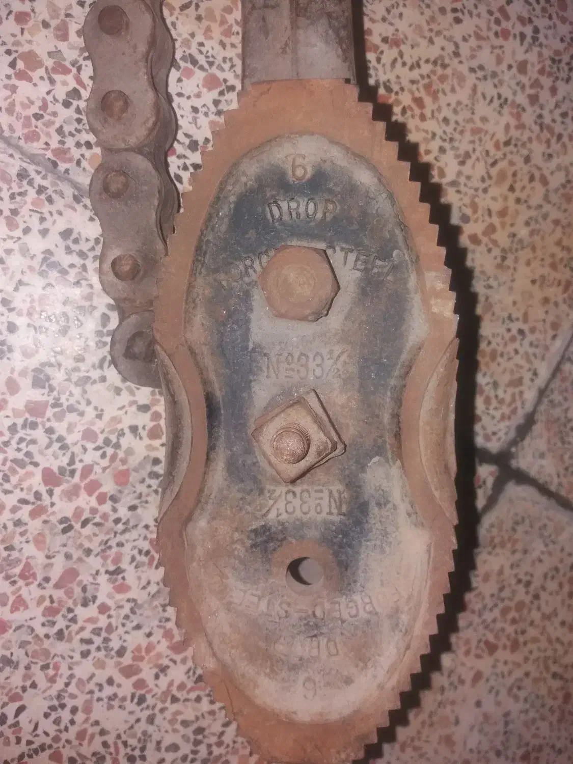 آچارزنجیری ۶اینچ دسته دیلمی|ابزارآلات|نسیمشهر, |دیوار