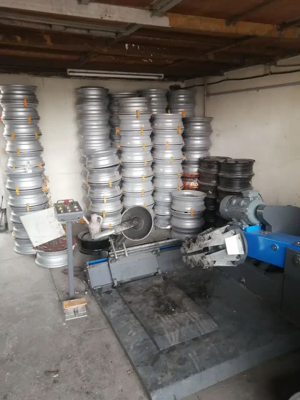 کارگر ماهر آپاراتی سنگین و نیمه سنگین|استخدام صنعتی، فنی، مهندسی|گرمدره, |دیوار