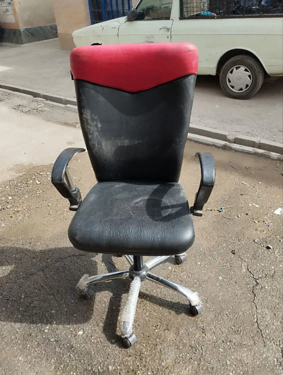 صندلی و میز کامپیوتر فروش فوری|میز تحریر و کامپیوتر|پاکدشت, پاکدشت (مامازند)|دیوار