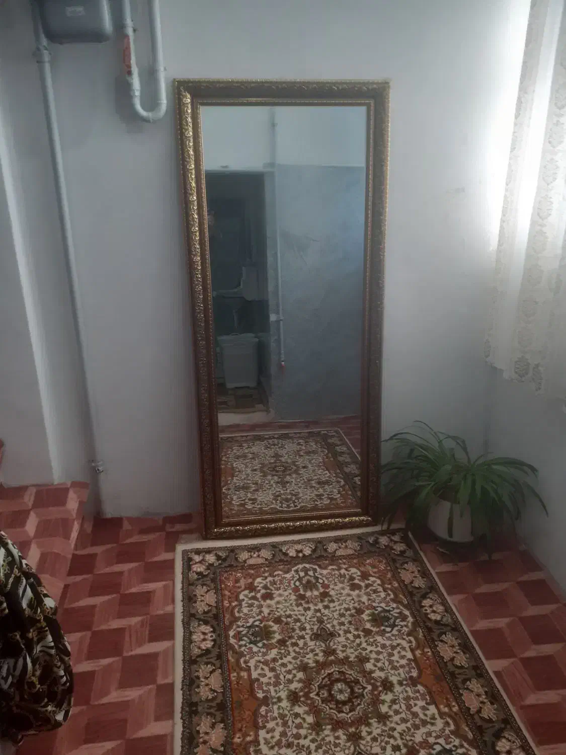 آئینه قدی|آینه|دورود, |دیوار