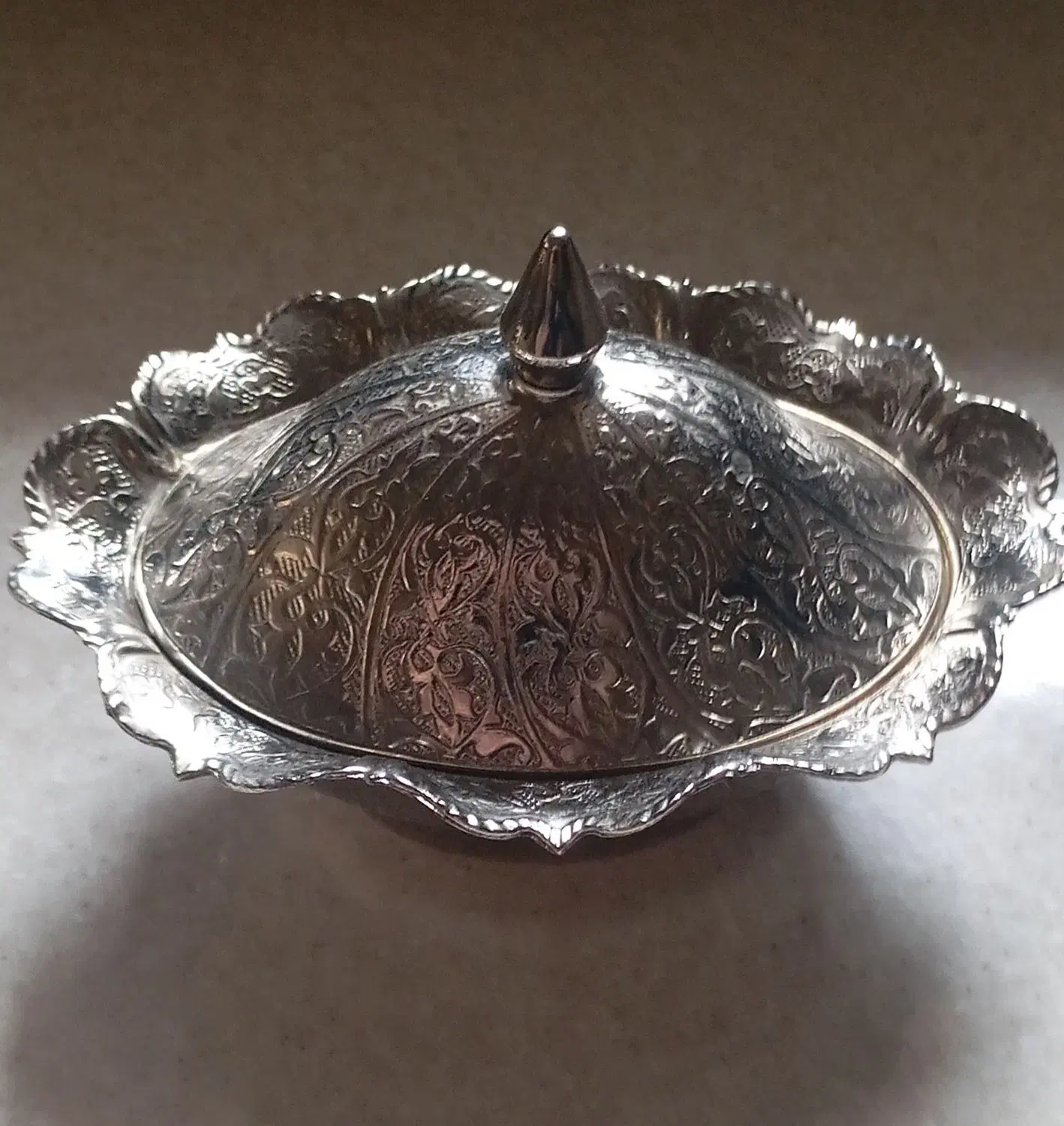 قوری چینی|قوری، کتری، قهوهساز دستی|نیشابور, دارایی|دیوار