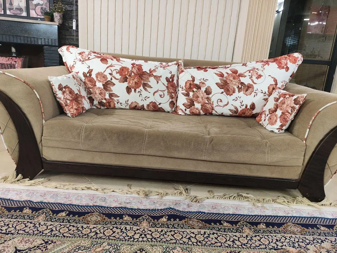 فروش سرویس مبل راحتی|مبلمان خانگی و میز عسلی|اصفهان, سپاهان‌شهر|دیوار