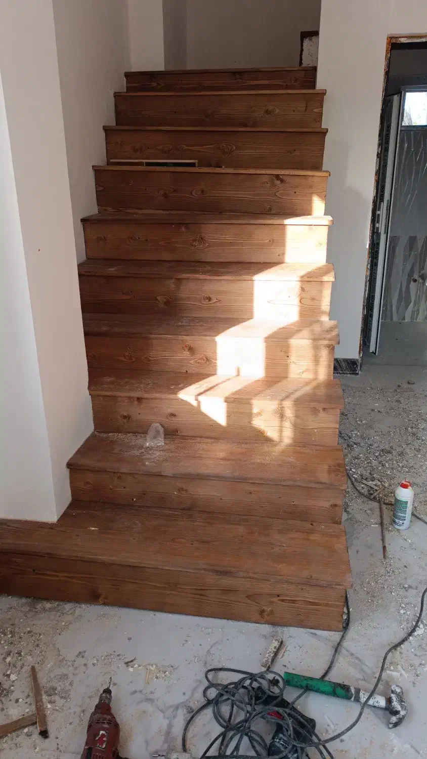 اجرایی پله آهنی و چوبی|مصالح و تجهیزات ساختمان|رشت, رودباری|دیوار