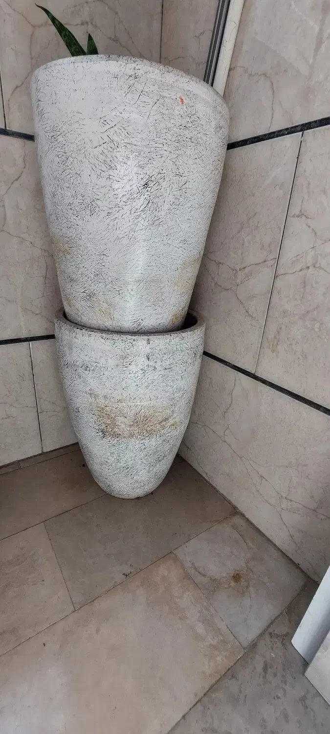 گلدان سفالی قطر ۳۰ ارتفاع ۴۳، دو عدد|گل و گیاه طبیعی|تهران, صد دستگاه|دیوار