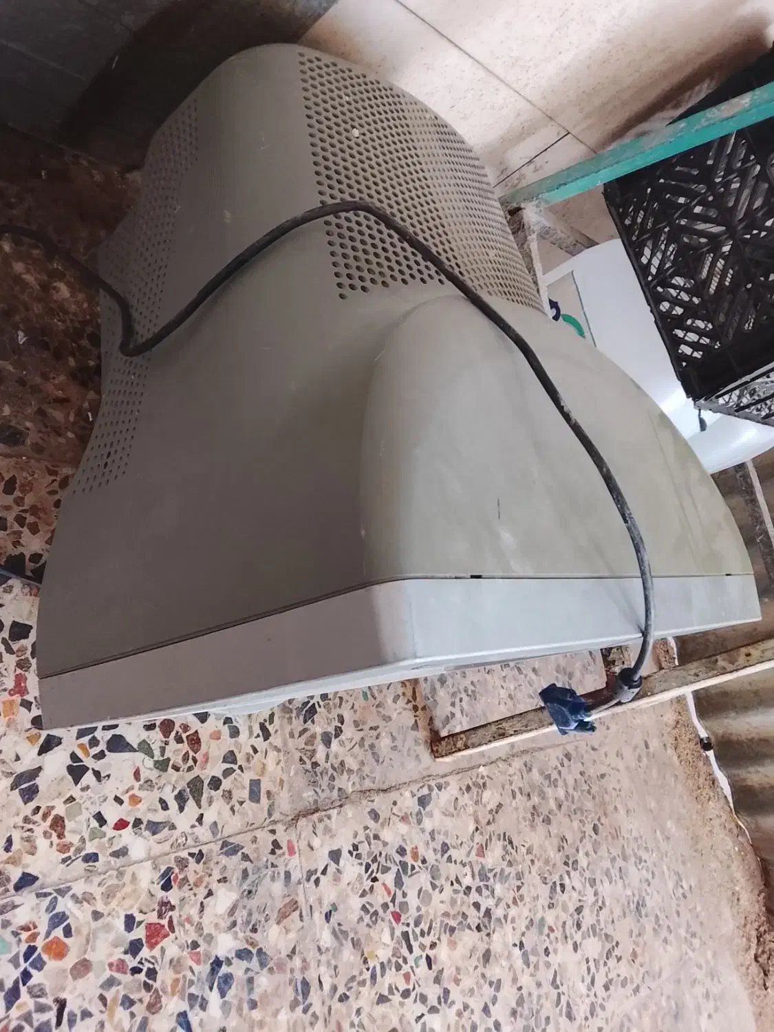 کامپیوتر|رایانه رومیزی|رامهرمز, |دیوار