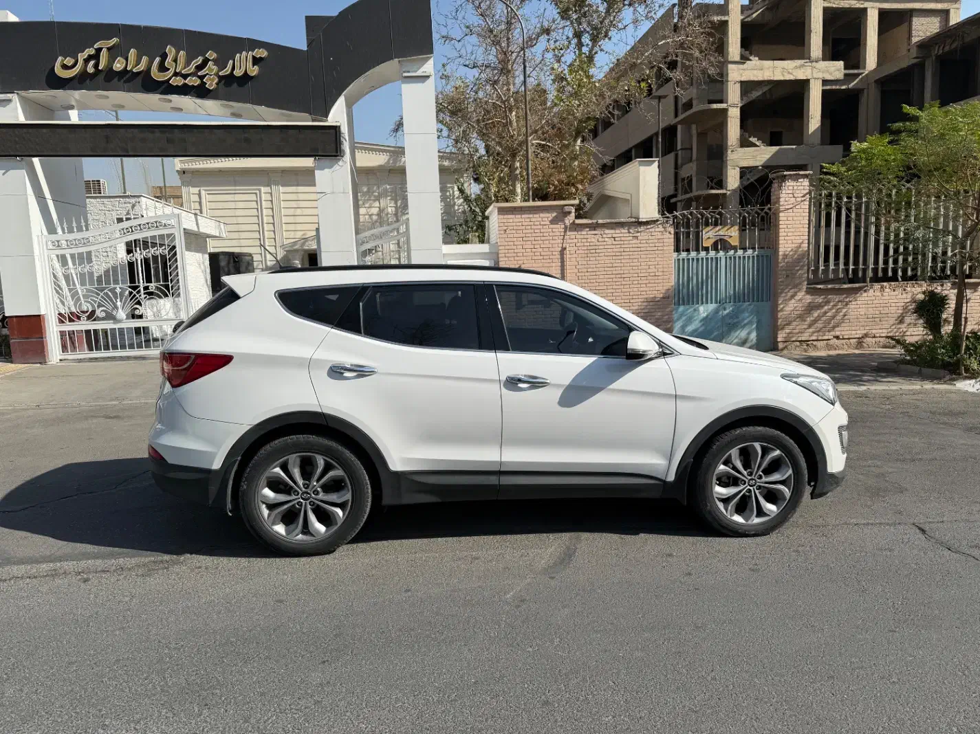 هیوندا سانتافه مدل ۲۰۱۵|خودرو سواری و وانت|تهران, اکباتان|دیوار