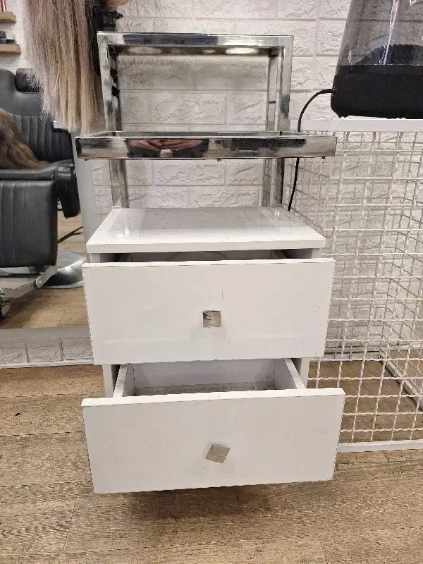 میز ترولی آرایشگری دو کشو|آرایشگاه و سالن‌های زیبایی|تهران, شهرک صدرا|دیوار