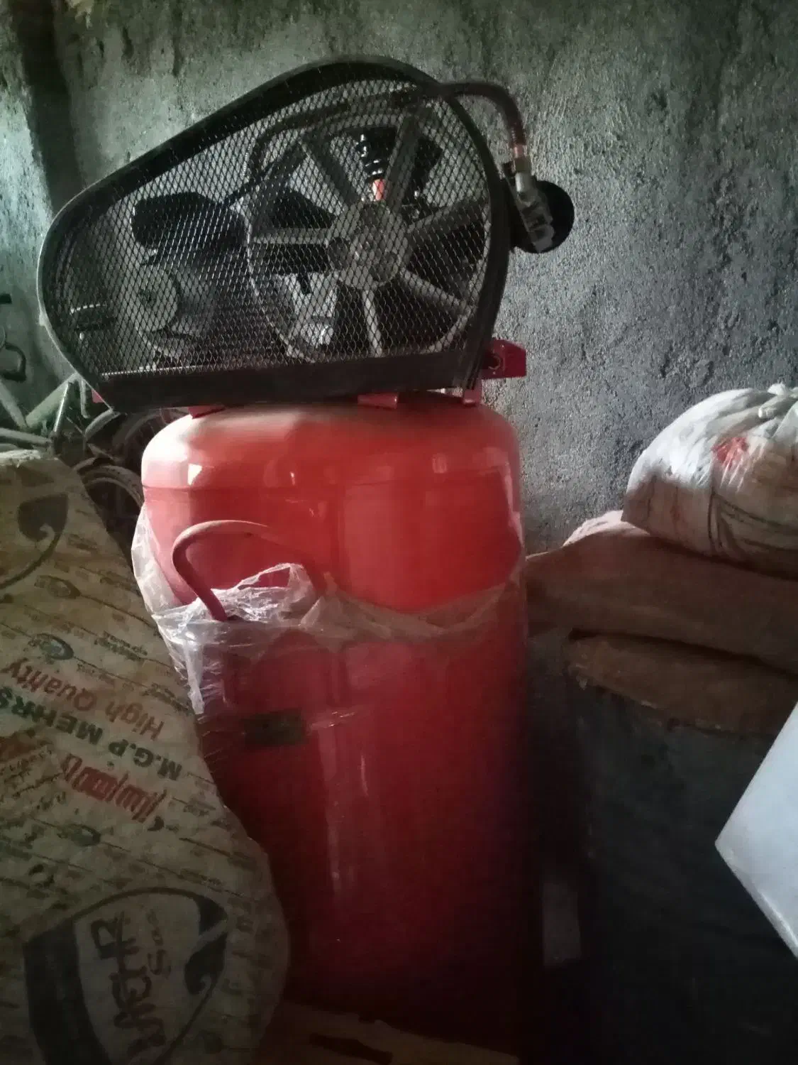 پمپ باد و جک سوسماری نوی نو|ابزارآلات|گلبهار, شهر جدید گلبهار|دیوار