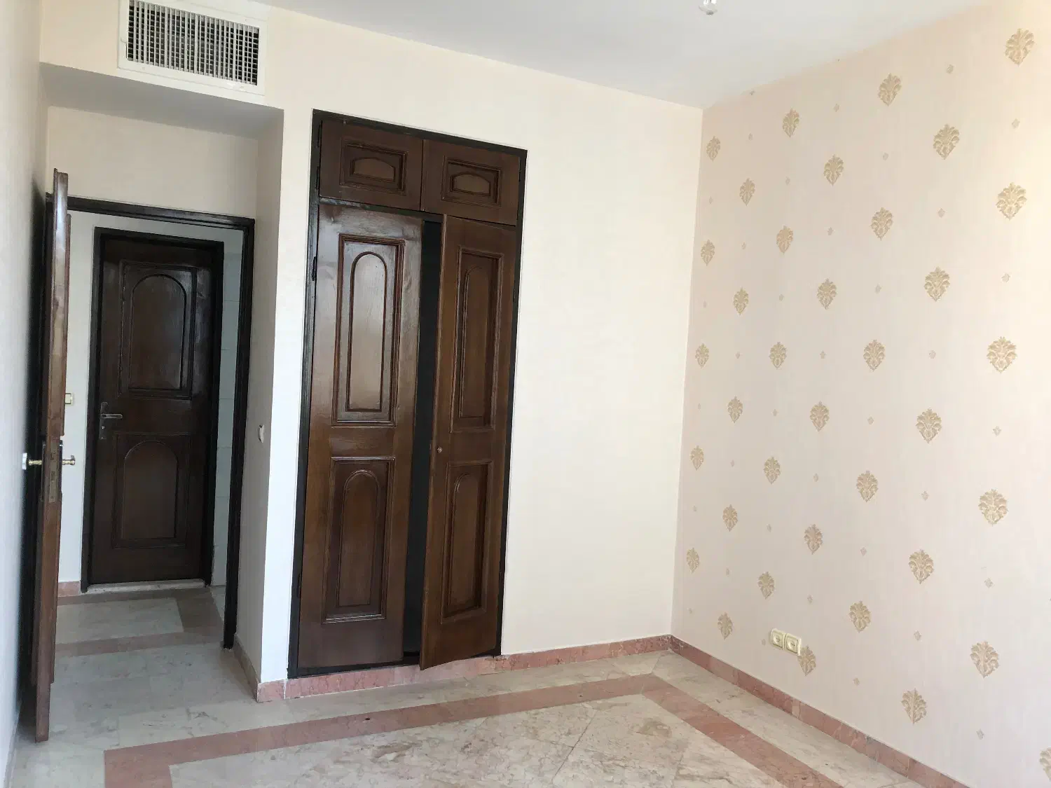 اداری ۵۷ متر با پارکینگ تابلوخور|اجارهٔ دفتر کار، اتاق اداری، مطب|تهران, شمس‌آباد|دیوار