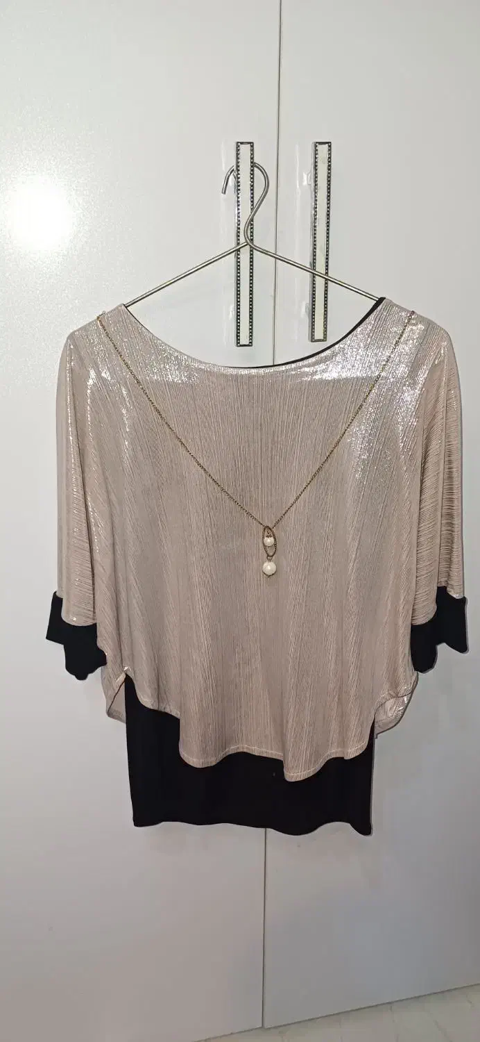 لباس مجلسی|لباس|شیراز, درکی|دیوار