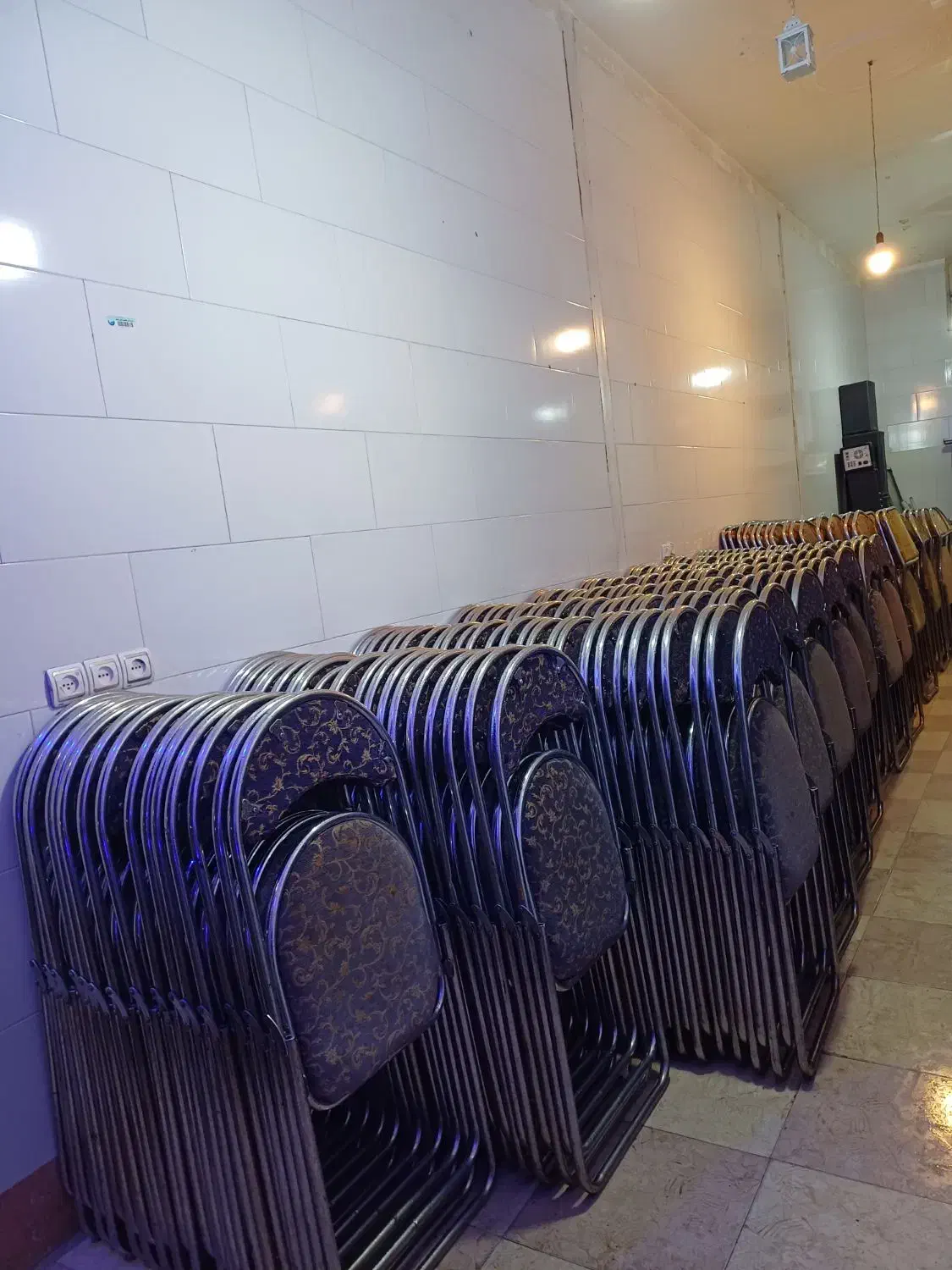 صندلی تاشو 290 عدد.                       زارع|صندلی و نیمکت|الشتر, |دیوار