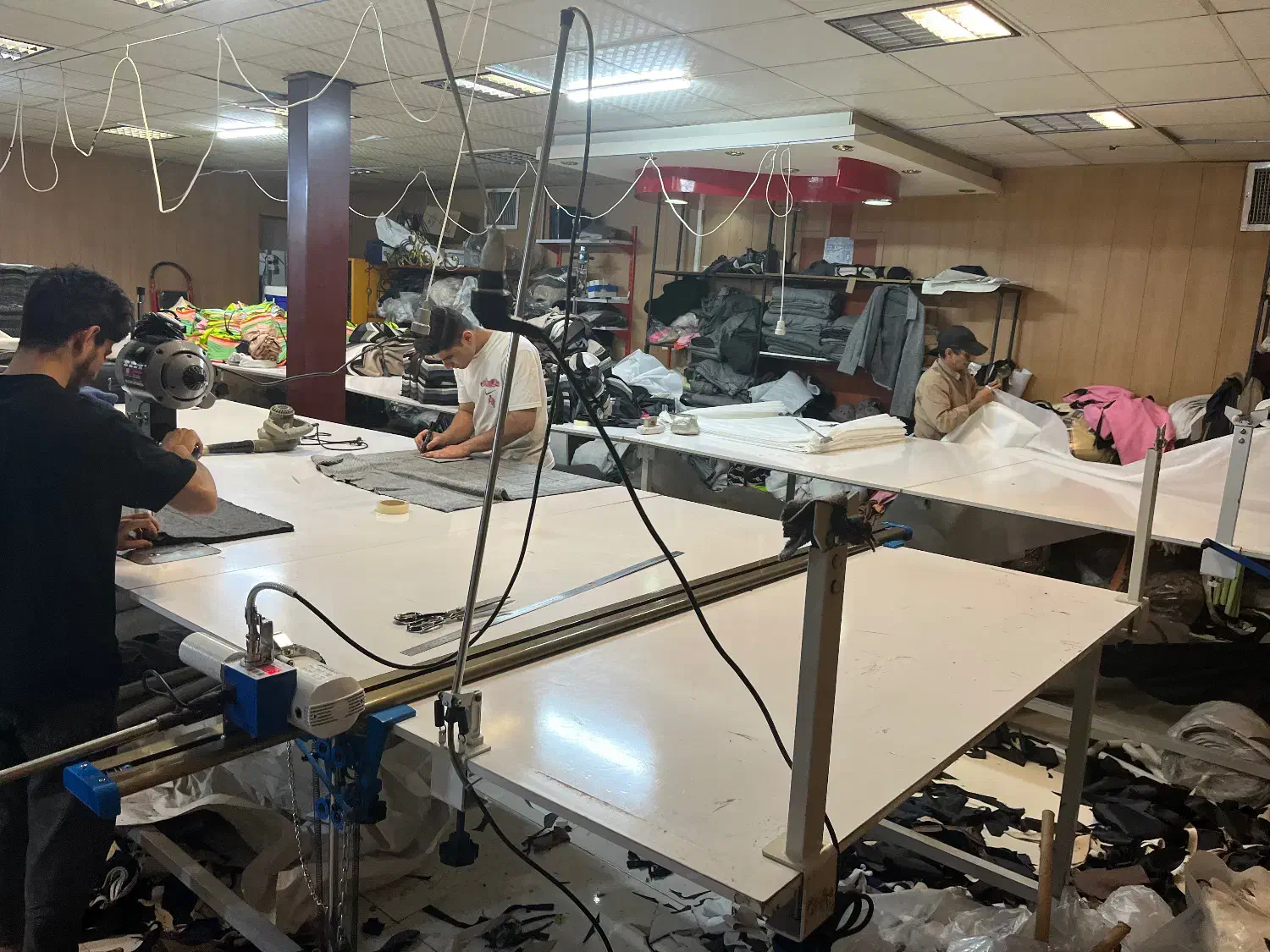 کارگاه برش انواع پارچه|خدمات پیشه و مهارت|تهران, فلاح|دیوار