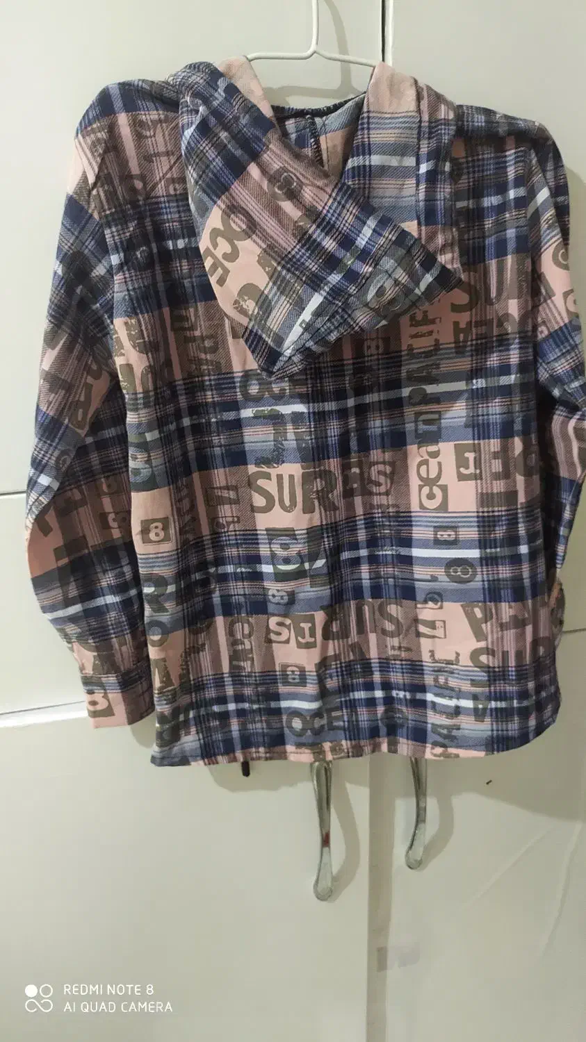 لباس کادویی|کفش و لباس بچه|صحنه, |دیوار