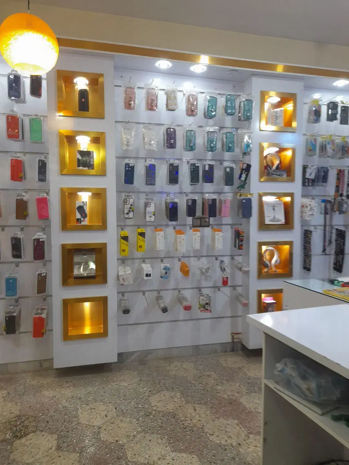 ویترین موبایل|لوازم جانبی موبایل و تبلت|سنقر, |دیوار