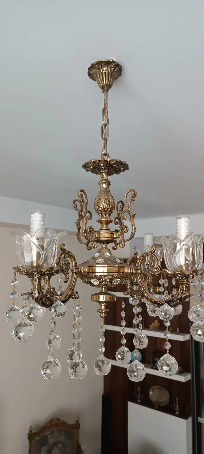 لوستر برنجی ۴ شاخه|لوستر و چراغ آویز|پردیس, فاز ۸|دیوار