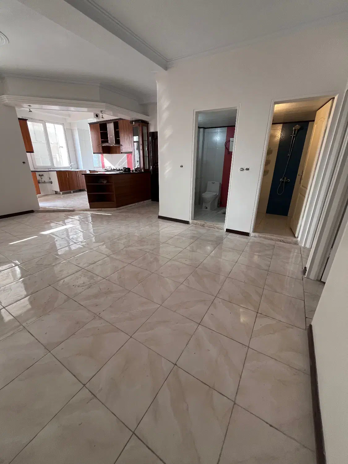 اجاره آپارتمان میثاق ۸۱ متر دوخواب