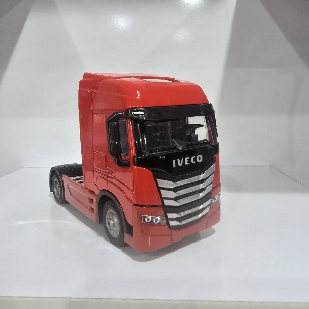 ماشین فلزی اسباب بازی قدرتی موزیکال نو|اسباب‌بازی بچه|فولادشهر, B5|دیوار