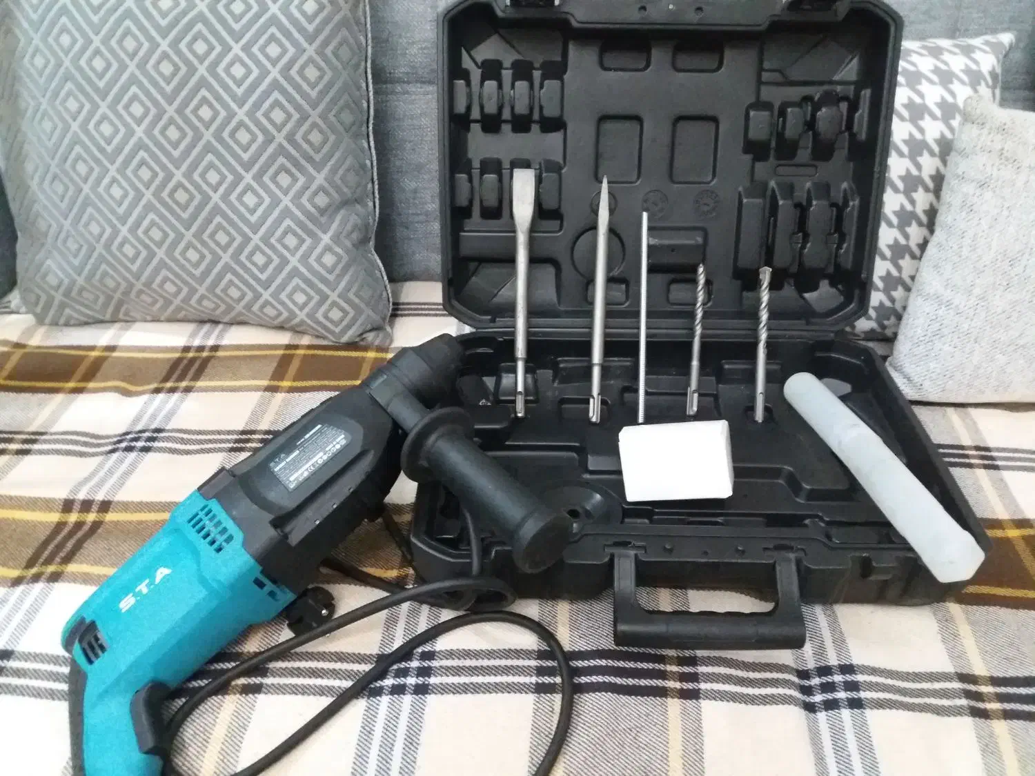 دریل‌چهارکاره‌مدلsta(صفرصفره)|ابزارآلات|لاهیجان, کوی خزر|دیوار