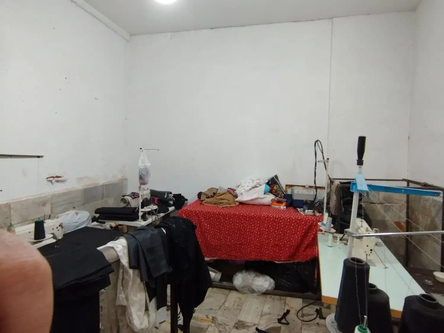 مغازه|اجارهٔ مغازه و غرفه|ری, جوانمرد قصاب|دیوار