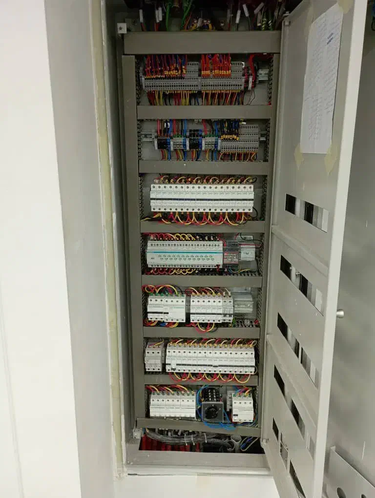 برقکار نصبی جات کم ترین قیمت بالاترین کیفیت|خدمات پیشه و مهارت|قدس, شهر‌قدس|دیوار