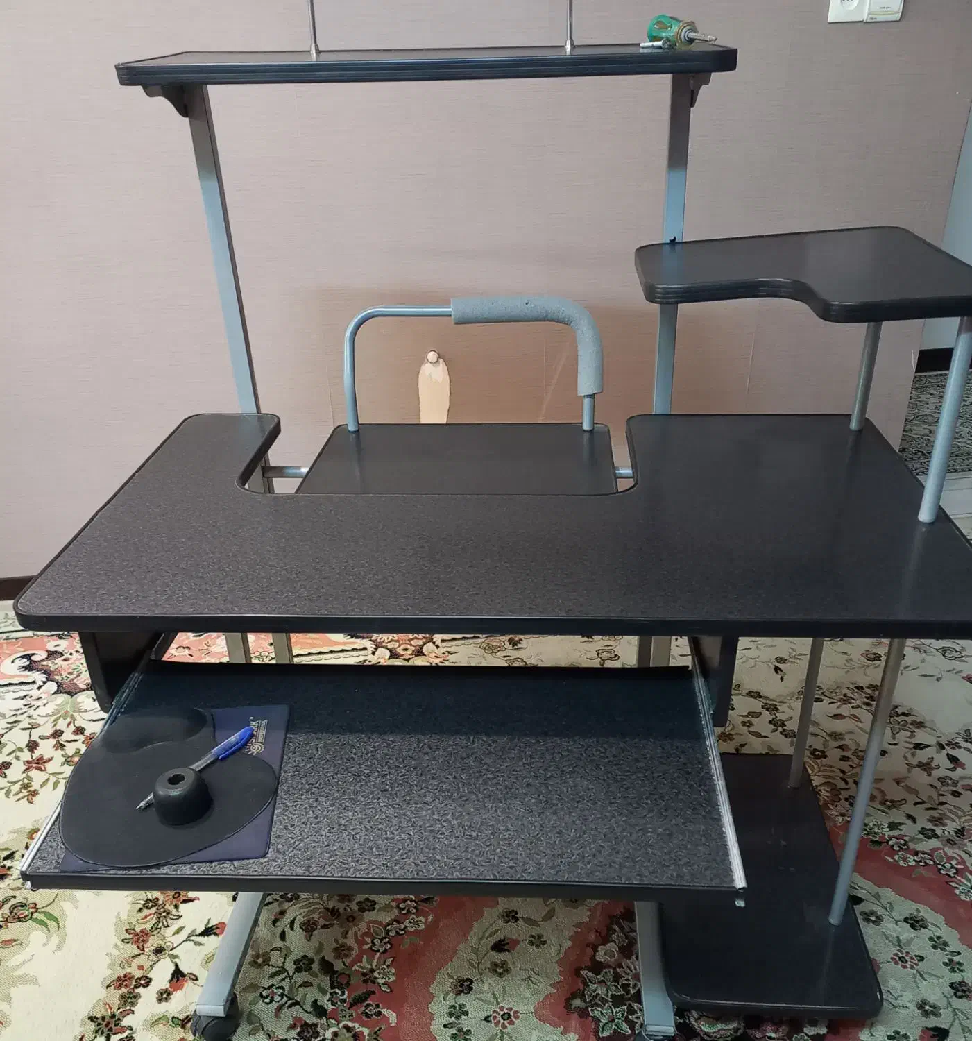 میزکامپیوتر|میز تحریر و کامپیوتر|نیشابور, هفده شهریور|دیوار