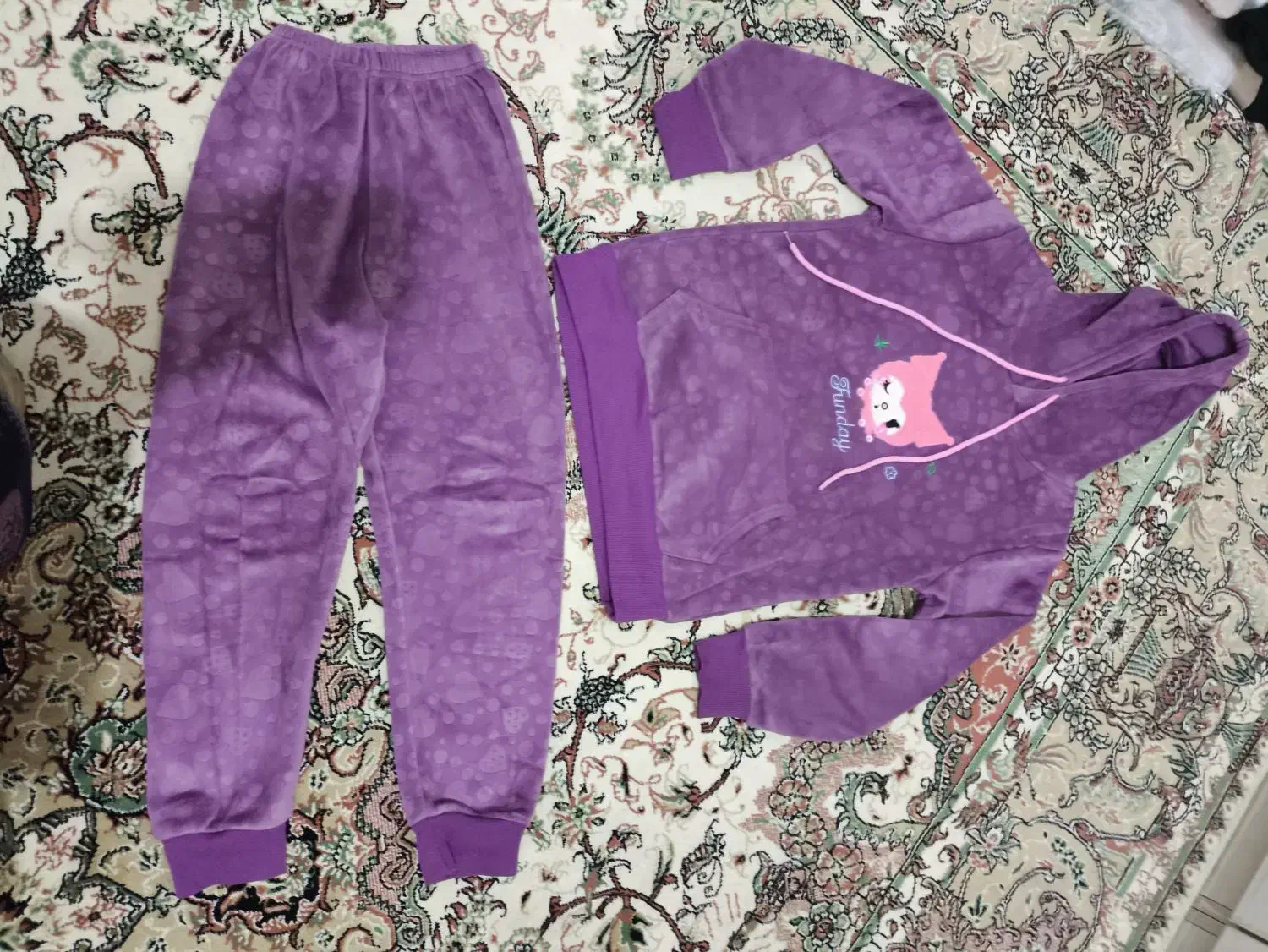 ست هودی وشلوار کرومی دخترانه 6 تا ۸ سال|کفش و لباس بچه|محمدشهر, محمدشهر|دیوار