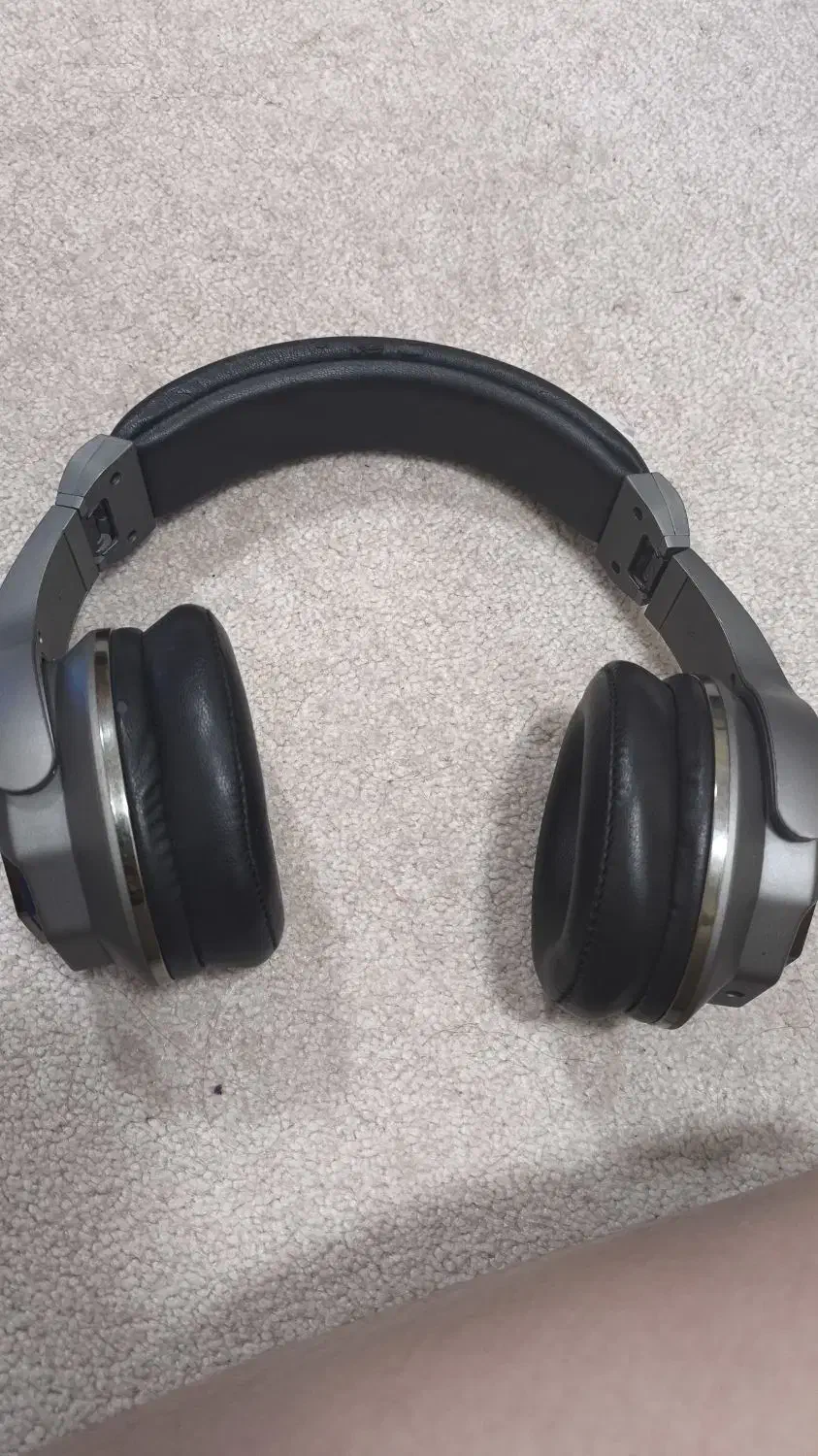 یک عدد هدفون و یک عدد اسپیکر باهم به فروش میرسد|سیستم صوتی خانگی|بهبهان, |دیوار