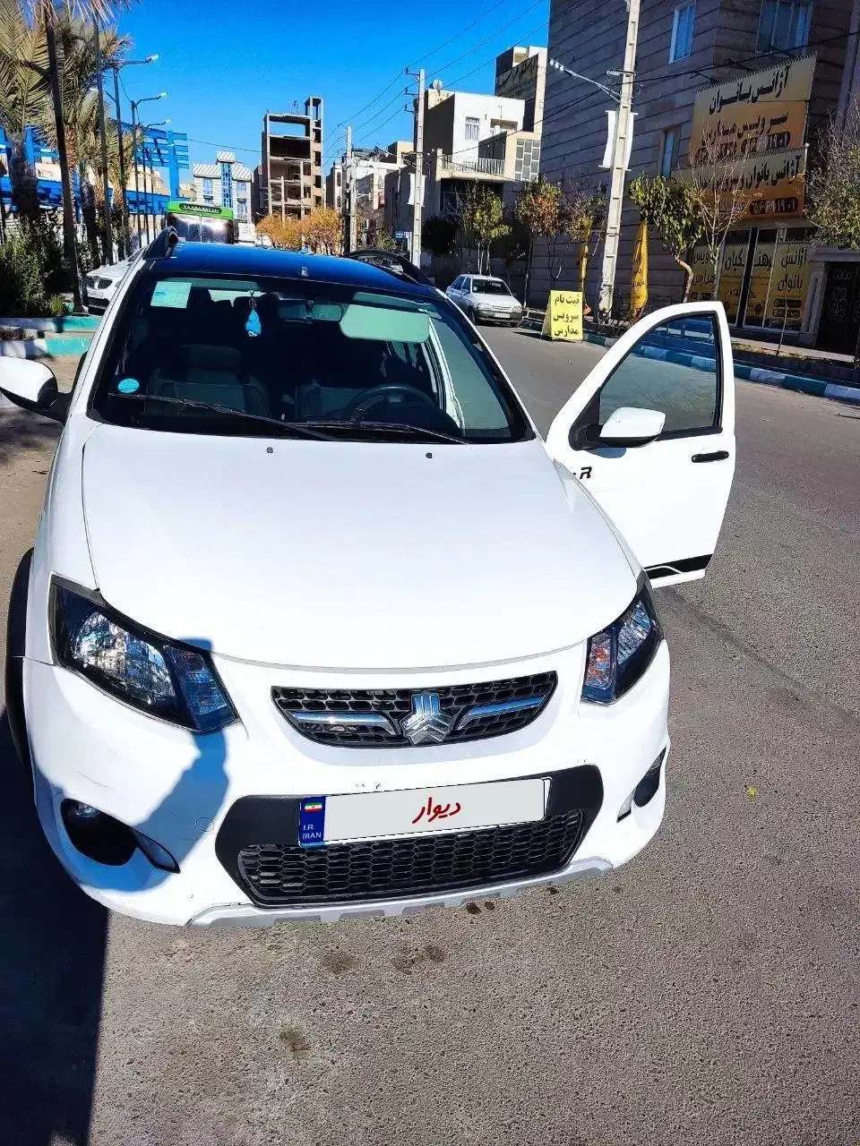 کوییک R مدل 1402|خودرو سواری و وانت|اسلام‌شهر, شهرک مفیدی|دیوار