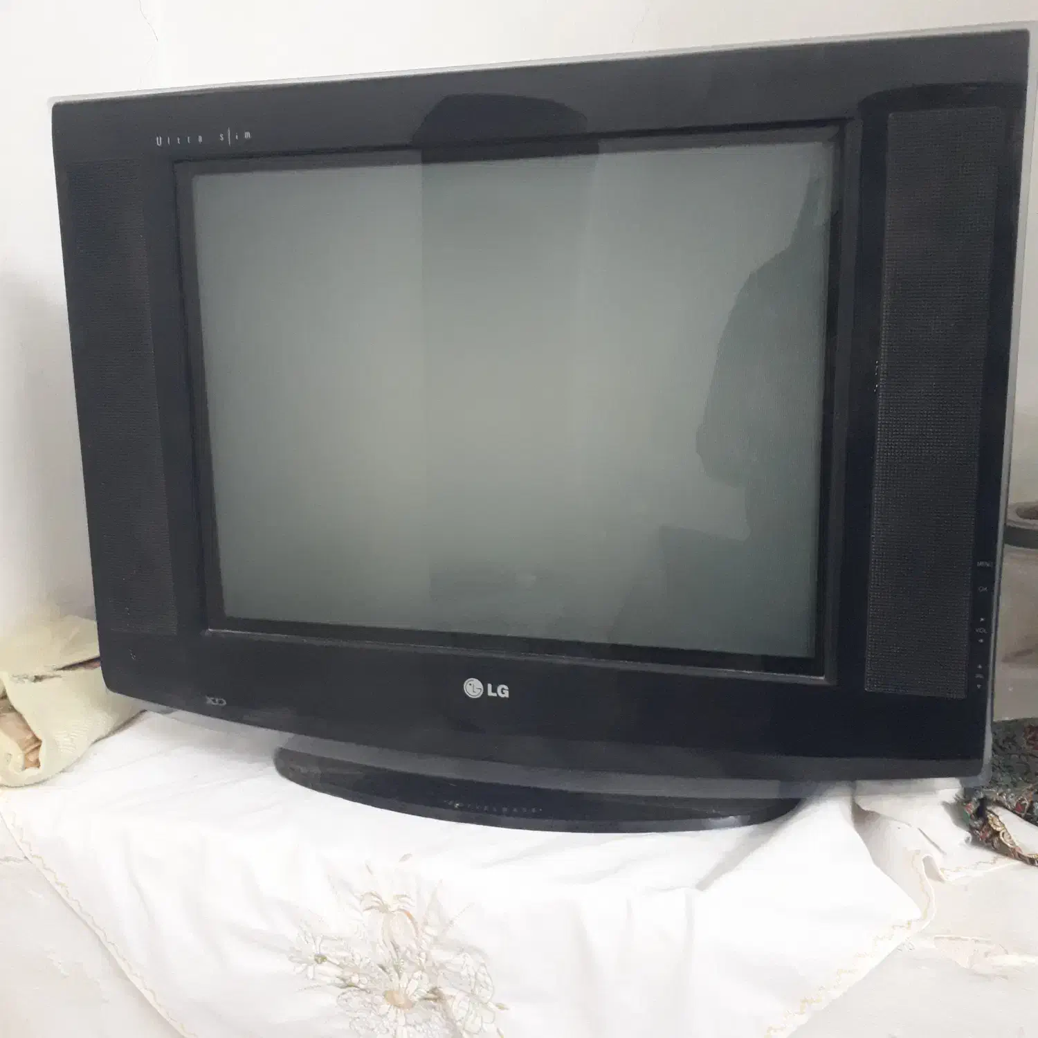 تلویزیون ۲۱ ال جی|تلویزیون و پروژکتور|گناباد, |دیوار