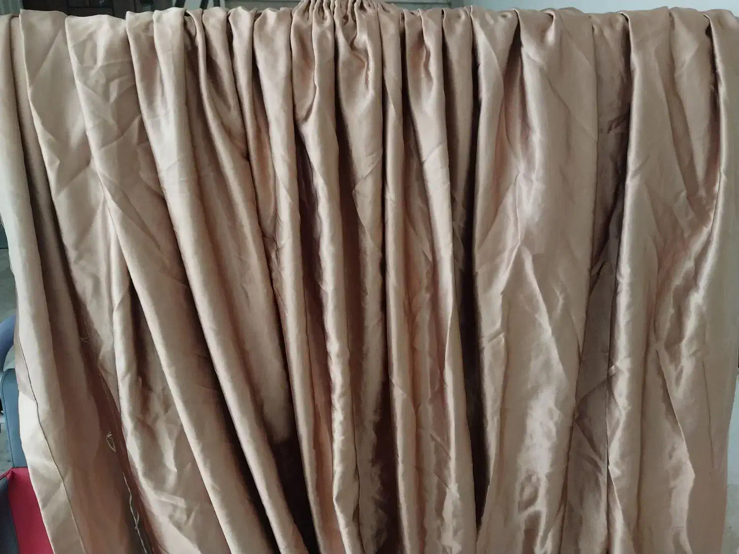 پرده ساتن رنگش کالباسی خوشرنگ|پرده، رانر، رومیزی|رشت, استادسرا|دیوار