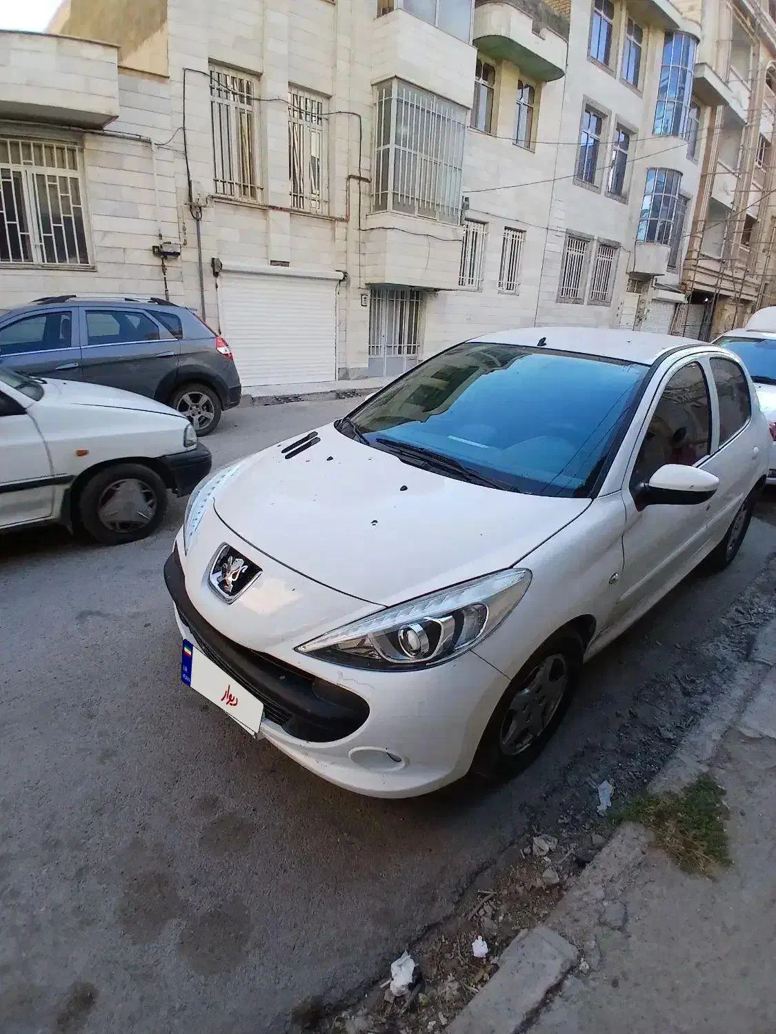 پژو ۲۰۷سالم بدون هزار تومان خرج معاوضه با نیومزدا۳|خودرو سواری و وانت|کرمانشاه, |دیوار