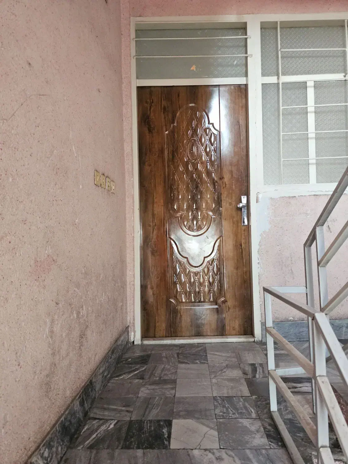 آپارتمان بدون پارکینگ